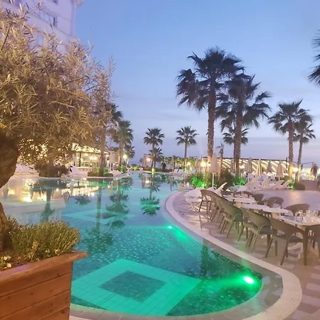 Luxury * Golem (Tirana)