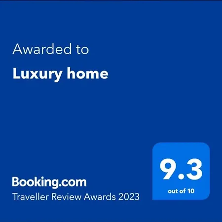 Luxury Apartamento *