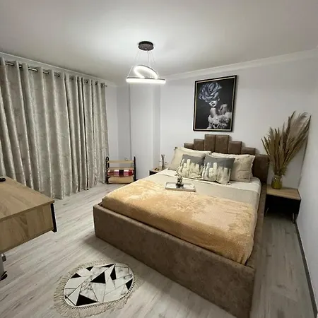 Apartment Luxury Golem (Tirana)