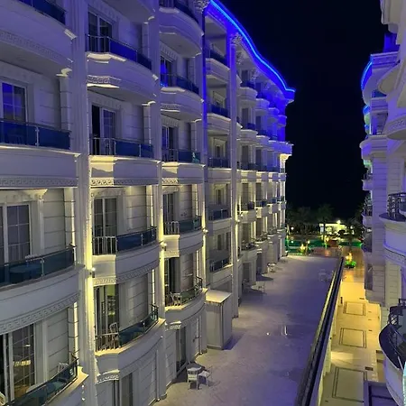 Luxury * Golem (Tirana)